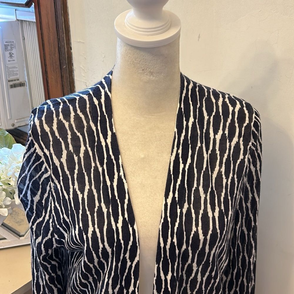 Loft blue white patterned long sleeve open cardigan Size M New - Picture 10 of 10